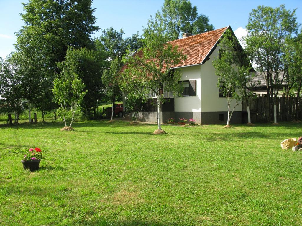Apartments Eco Forest Resort Rakovica Luaran gambar